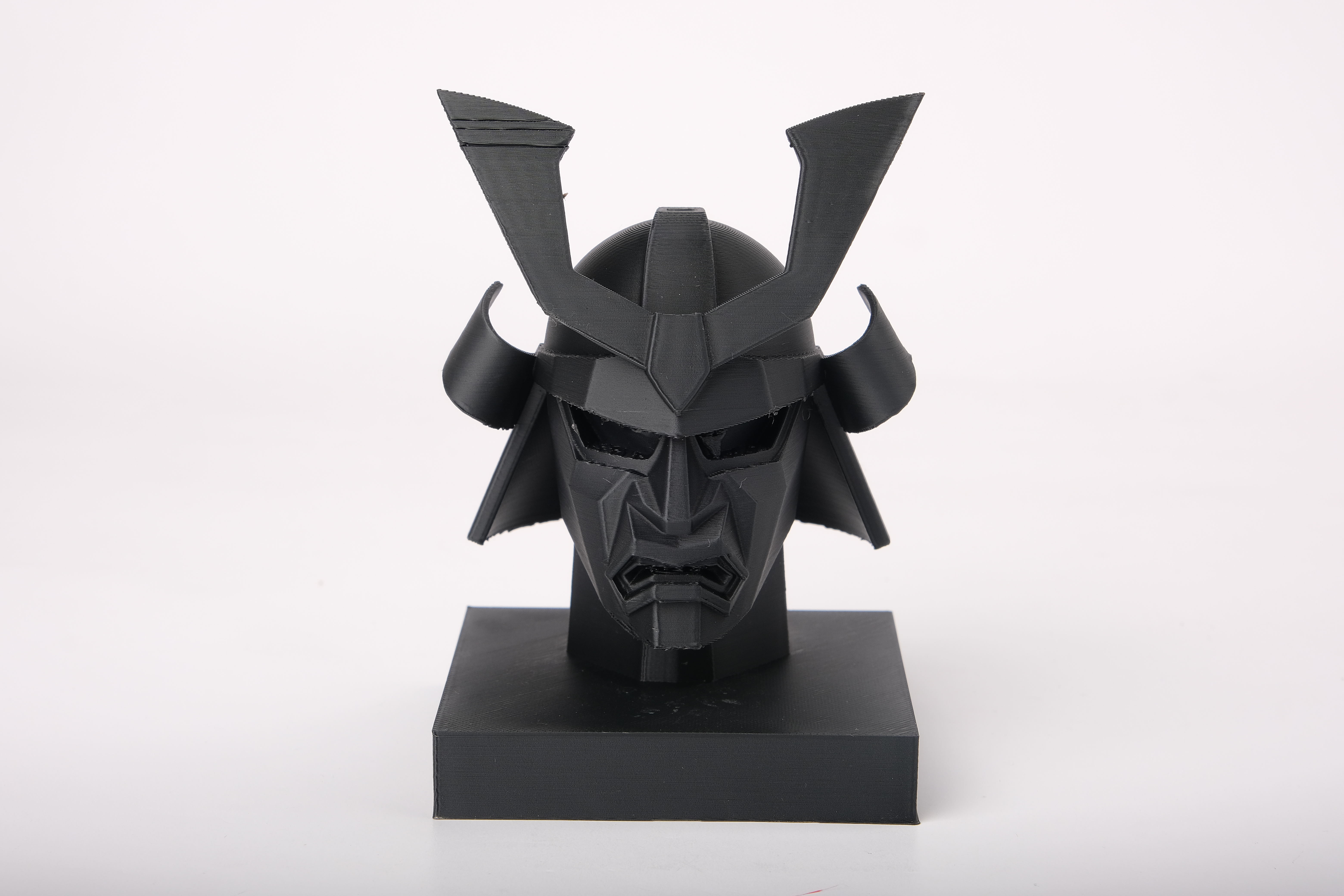 Samurai Mask Sculpture - Japanische Rüstung Deko Figur – Bild 1